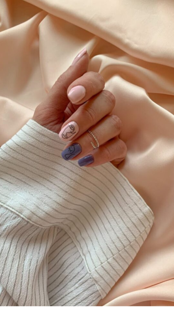Ongles nude doux et raffinés Image d'ongles peints dans une couleur nude douce, avec un design raffiné et élégant.