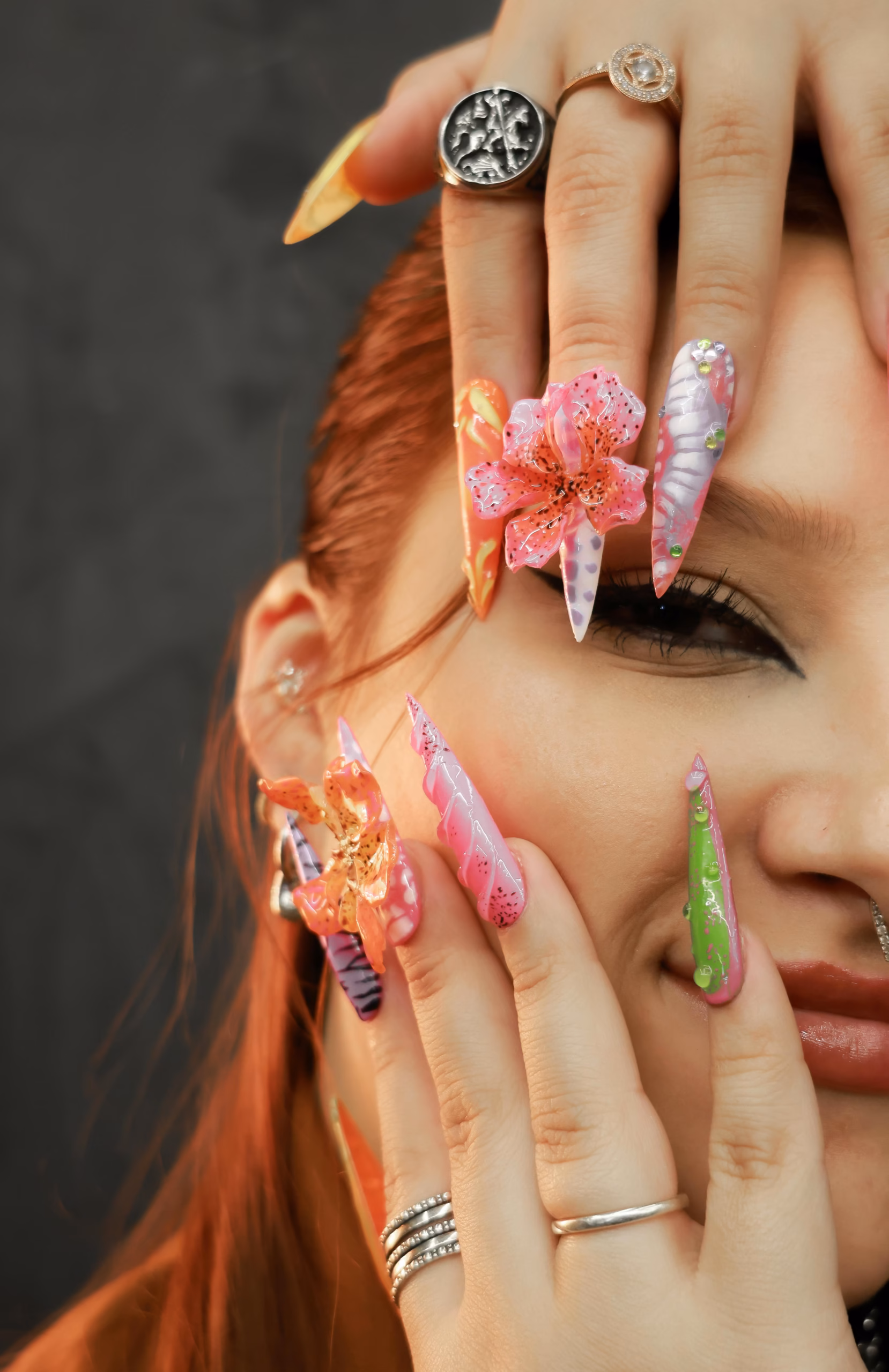 Chrome nails — mirror finish manicure
